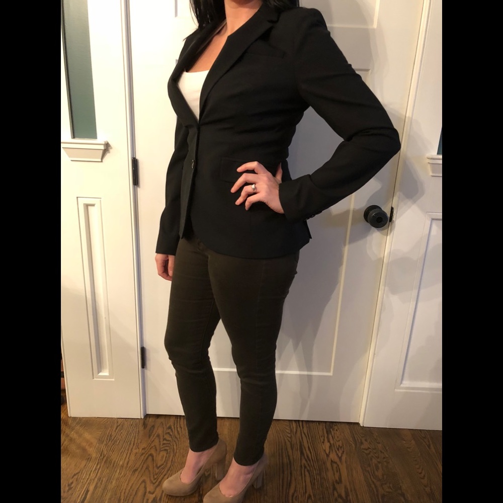 Banana Republic Women’s Blazer - Black